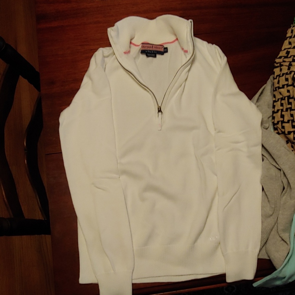 Vineyard vines sweater
